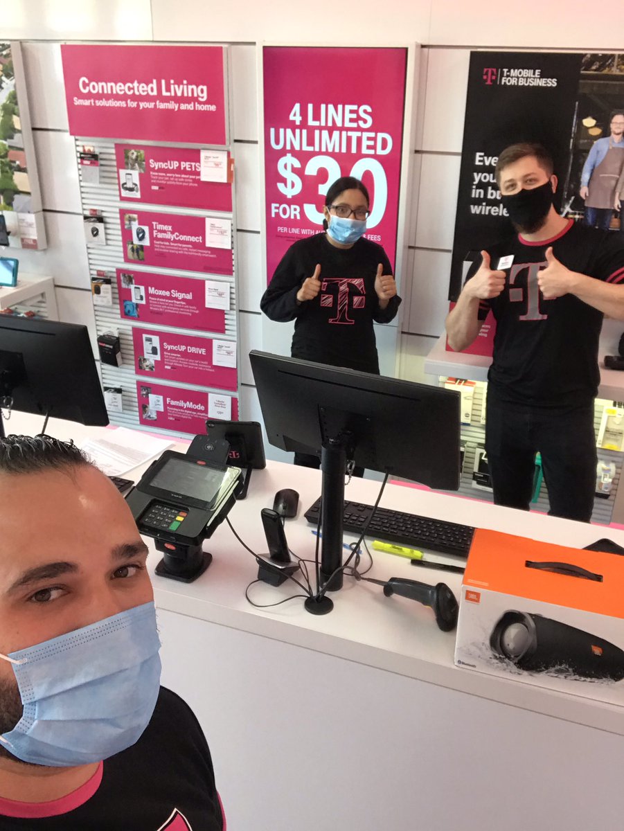 david.albano (@davidalbano11) on Twitter photo Team Zion proud to be essential employees for <a href="/TCCMobile/">TCC Wireless</a> !! Serving our customers and communities in northern Illinois! @Wireless4TCC <a href="/dannysoro/">Danny Soro</a> <a href="/BrettKennedyTCC/">Brett Kennedy</a> Team Zion proud to be essential employees for <a href="/TCCMobile/">TCC Wireless</a> !! Serving our customers and communities in northern Illinois! @Wireless4TCC <a href="/dannysoro/">Danny Soro</a> <a href="/BrettKennedyTCC/">Brett Kennedy</a>