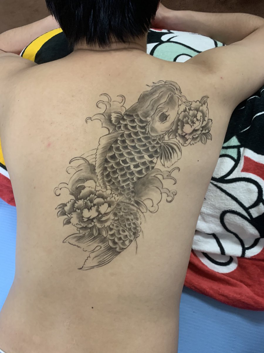 Pino Illustrator 彼の背中に筆ペンで描いてたら止まらんようなった 和彫風 Tattoo 和彫 イラスト タトゥー ペン おうち時間 らくがき Pino Illustrator 彼の背中に筆ペンで描いてたら止まらんようなった 和彫風 Tattoo 和彫 イラスト タトゥー ペン おうち時間 らくがき