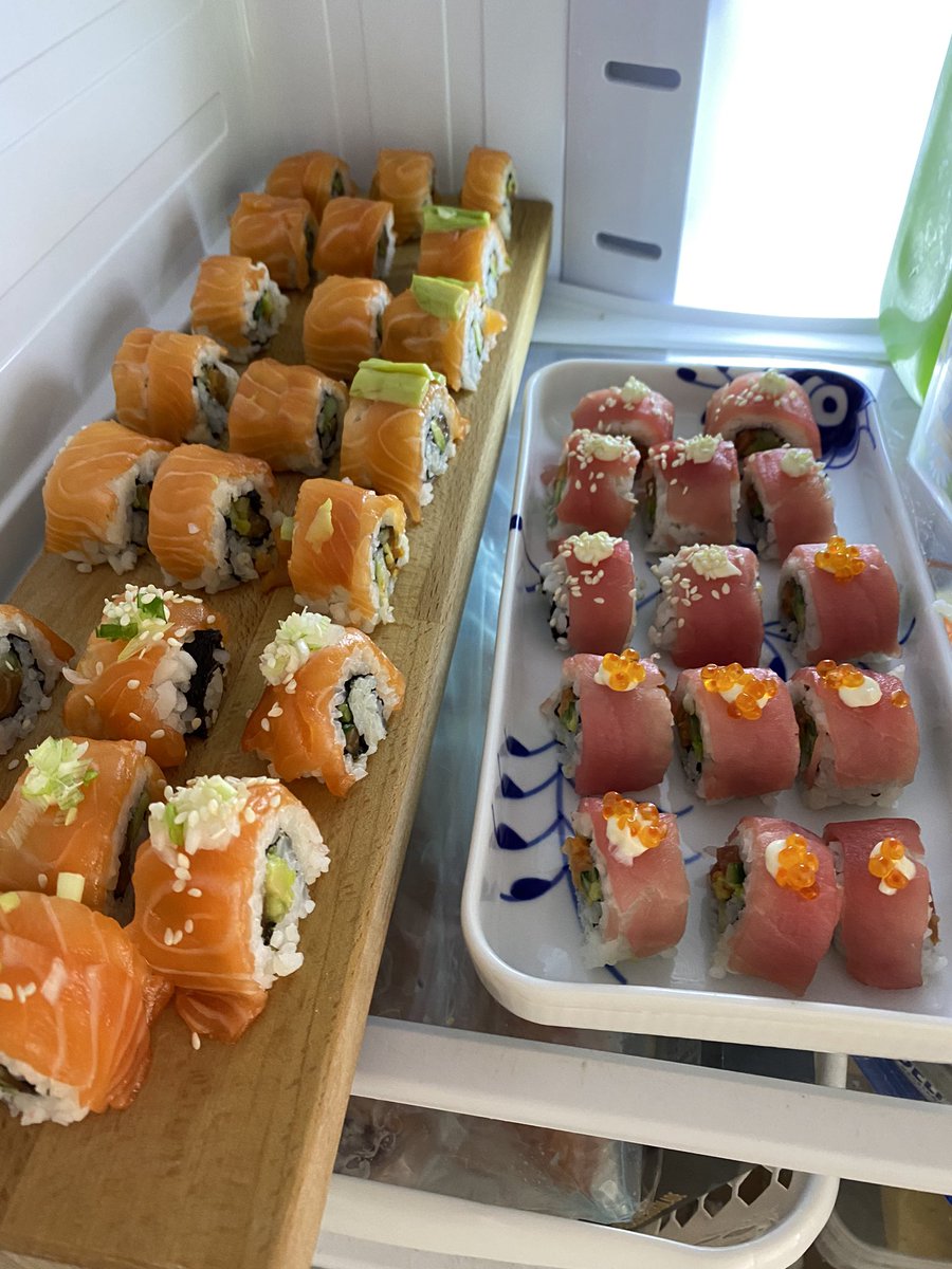 BoldMongolen's tweet photo. Det her.. det kan fruen sku 😍 #sushimaker https://t.co/w4bEhie2NL