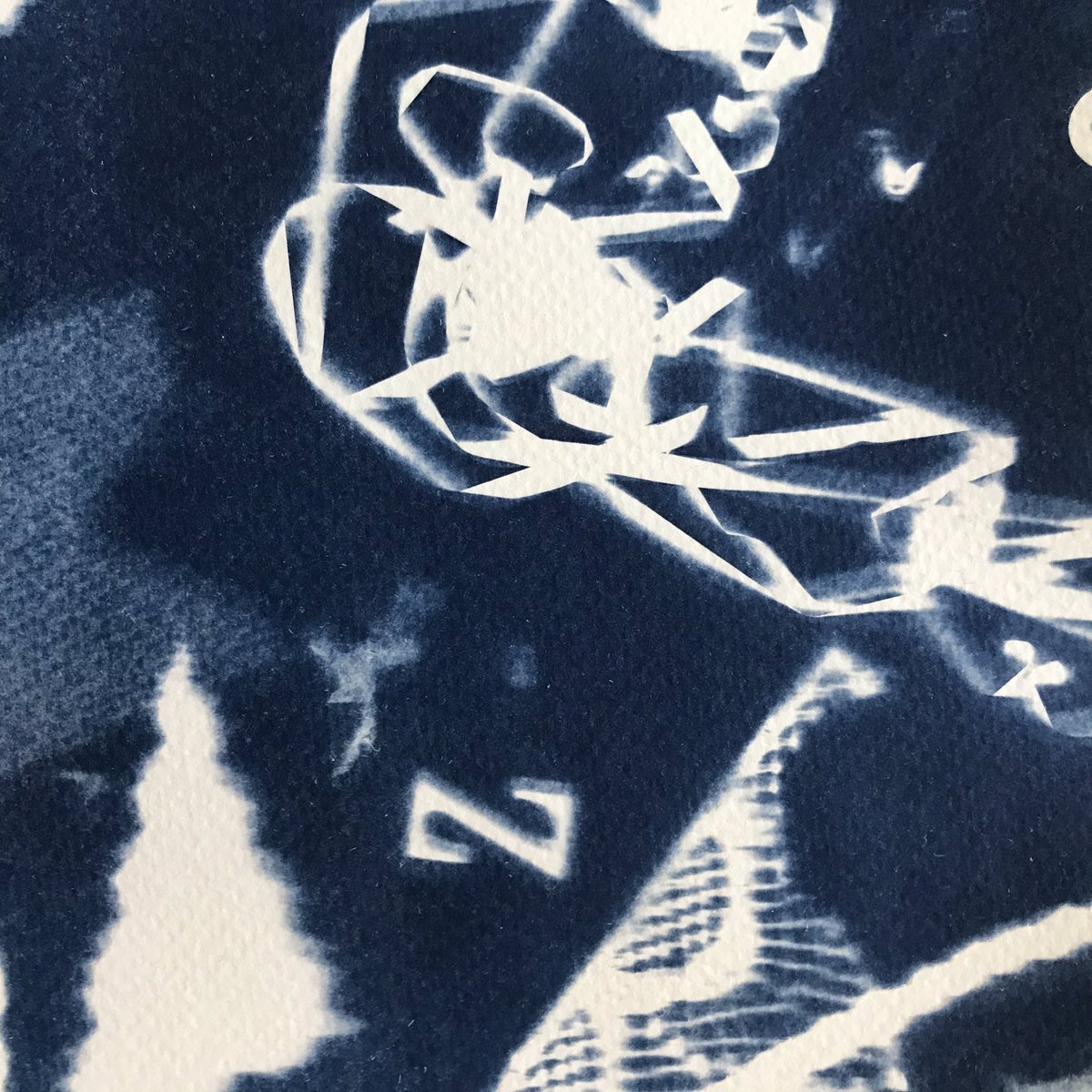 wonderneath1's tweet photo. Production is still underway for #Cyanotype Magic Kit#10 fr Open Studio. You can pick up Sat, May 9 fr 2-4:30&5-7! #makeart #justaddsunshine #thankyouartistfacilitators #community #4CsFoundation https://t.co/nSiEFUFjIT