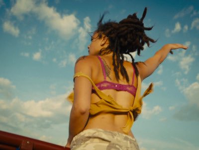 wondersoffilm's tweet photo. AMERICAN HONEY (2016)
dir. Andrea Arnold https://t.co/KvRIhnP106
