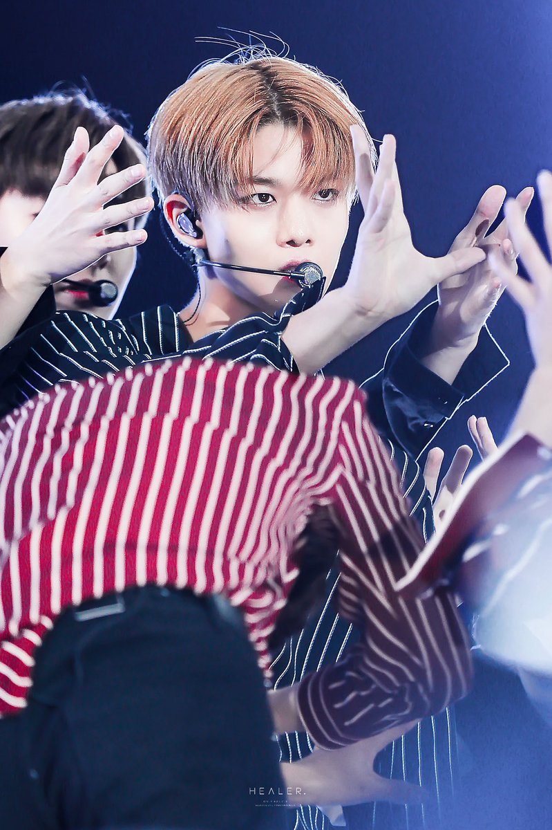 Healer098510's tweet photo. 𝐇𝐚𝐩𝐩𝐲 𝐁𝐢𝐫𝐭𝐡𝐝𝐚𝐲🎂

 #팬바라기_배진영_생일축하해 #BAEBAE_21stBIRTHDAY
#배배 #CIX #배진영 #BAEJINYOUNG https://t.co/XM0MBWanxW