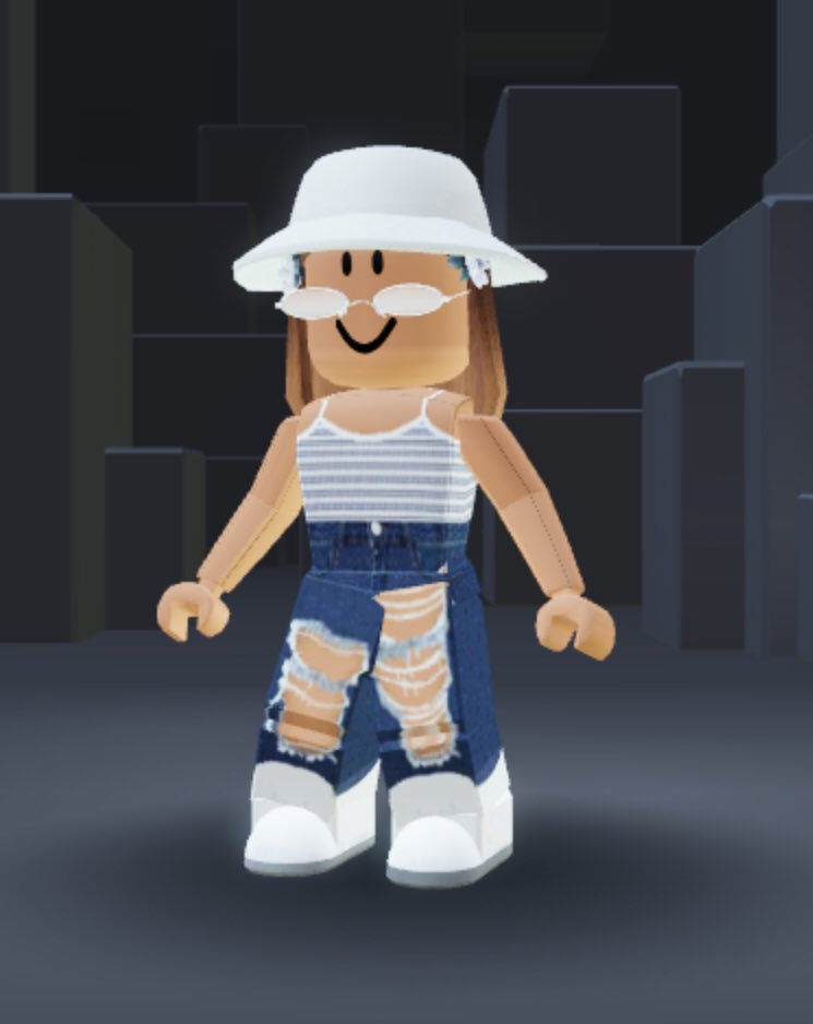 Featured image of post Bloxburg Mom Outfits Codes : I will try to give credit whenever i can.