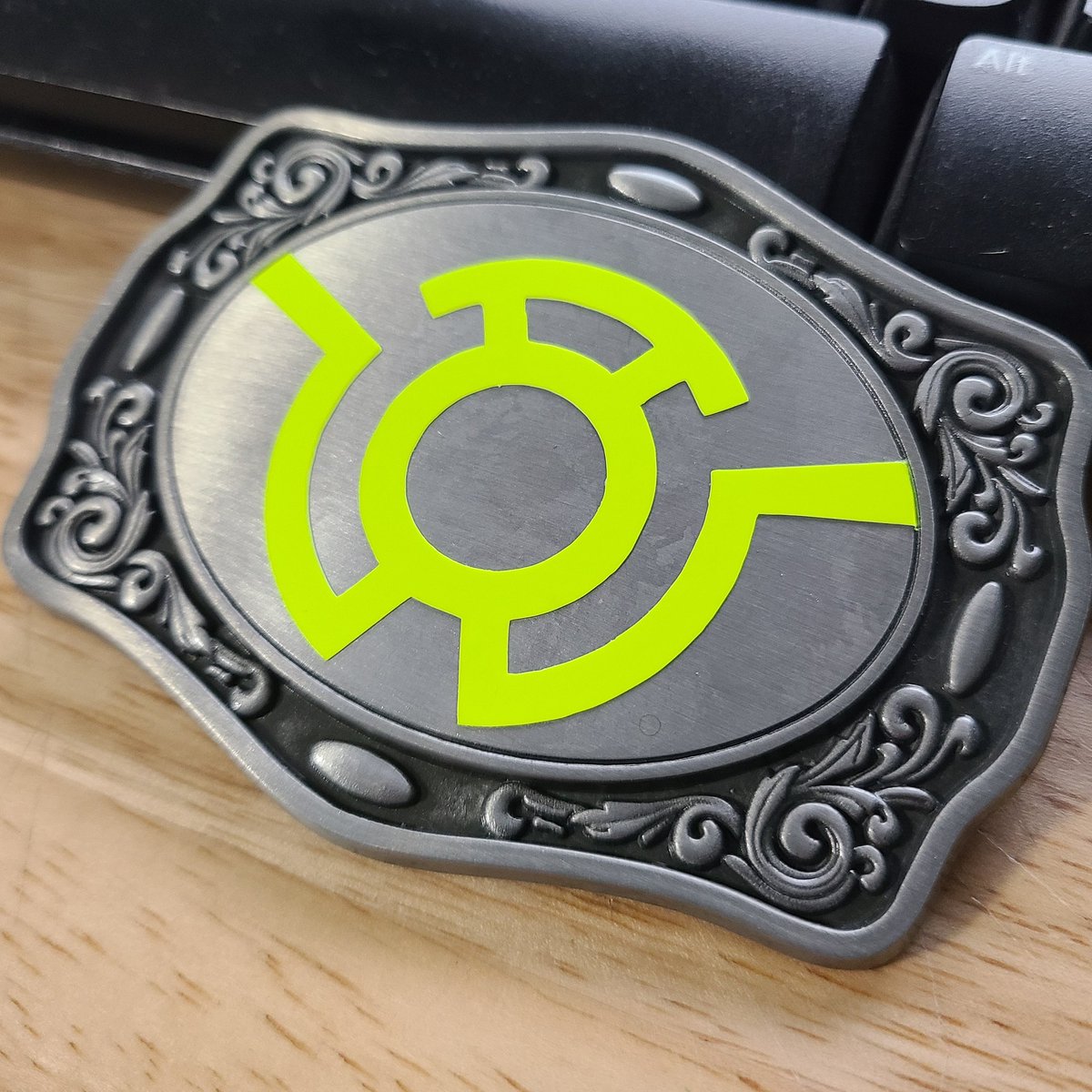 NerdyNotionZ's tweet photo. Working on a thing
#fearispower #yellowlantern #cosplaywip #wildwest #oldwest #outlaw https://t.co/ZLIH5x2Zk8