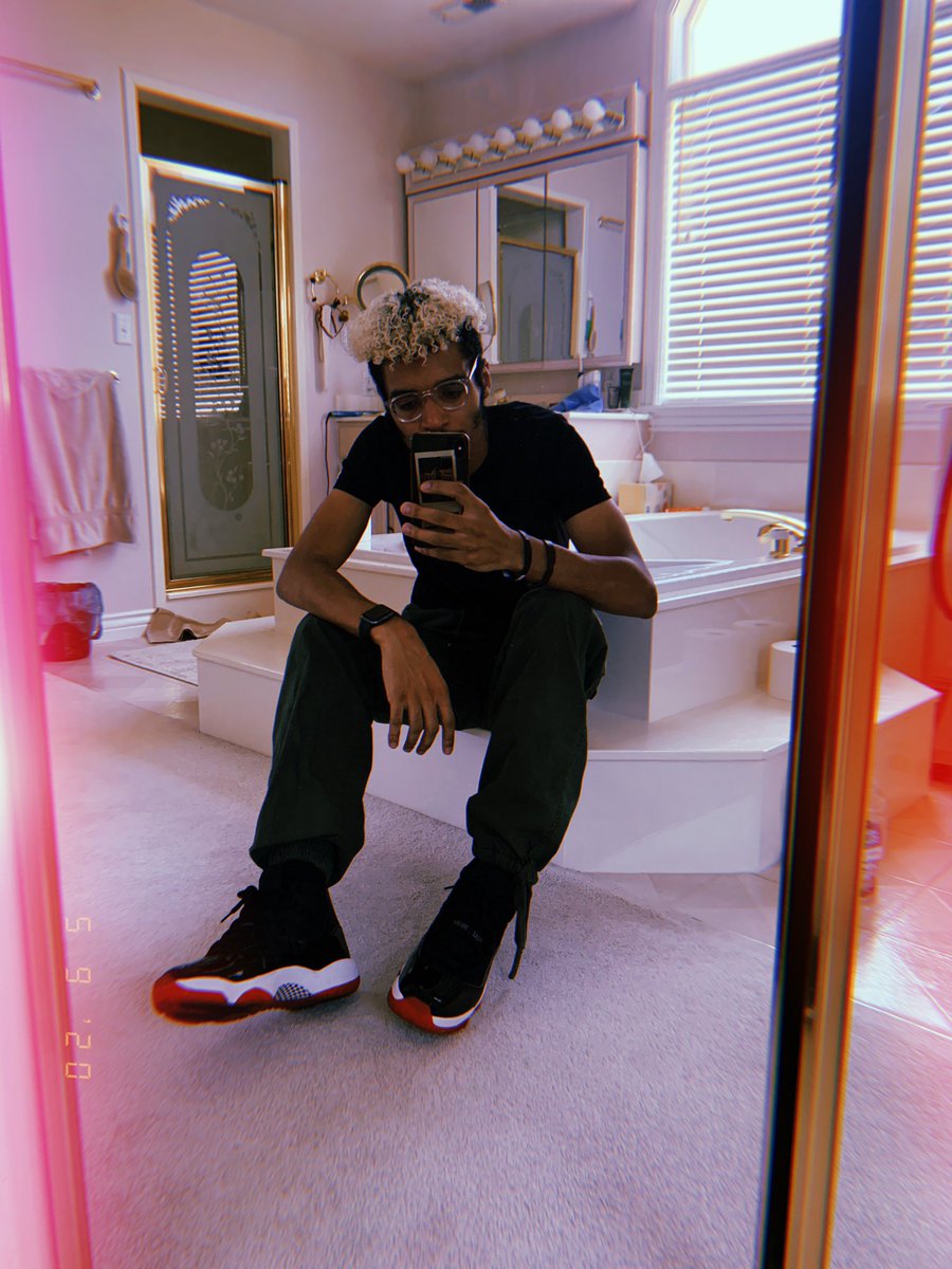 D_eezus's tweet photo. 🔫🤟🏽🤘🏽🤩 https://t.co/K1nsJZgnwH