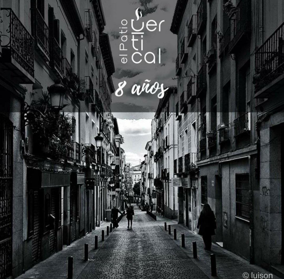 ElPatioVertical's tweet photo. El Patio Vertical cumple hoy 8 años. Si, 8 años que pasaran muy pronto. Después de casi 1.000.000 de cafés y tés vendidos, podemos decir que hemos cumplido nuestro objetivo de ser el local acogedor y de buen café en el nuestro vibrante Barrio de las Letras.
📸Foto (2012) @luison https://t.co/TciIjFO9um