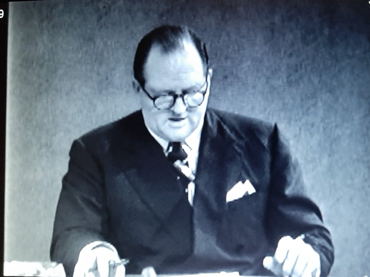 BeardyHowse's tweet photo. Always time for a fag at #election59 Richard Dimbleby https://t.co/BqZmSS6x82