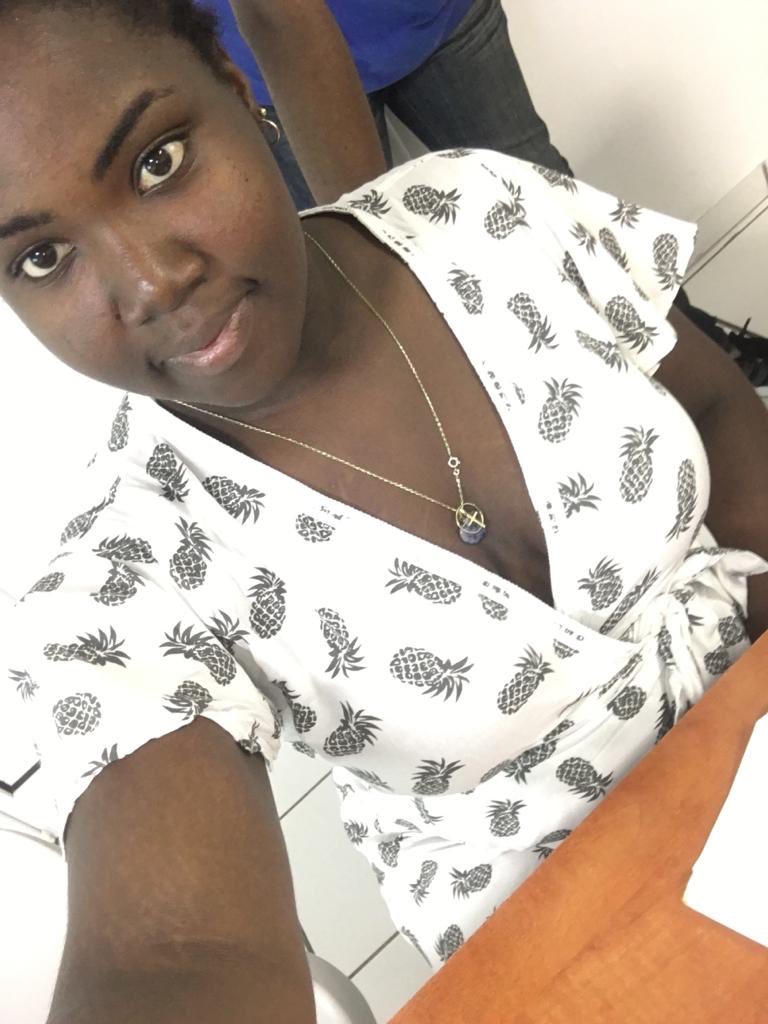 Hello,  @curvy_J97, 21ans, guadeloupéenne (). D'un naturel sympa, empathique, je mène actuellement une introspection pour me retrouver. Je participe à tout ce qui me passionne.Goal: ne plus avoir aucun freins et aller le plus loin possible dès que je fais ce qui me passionne