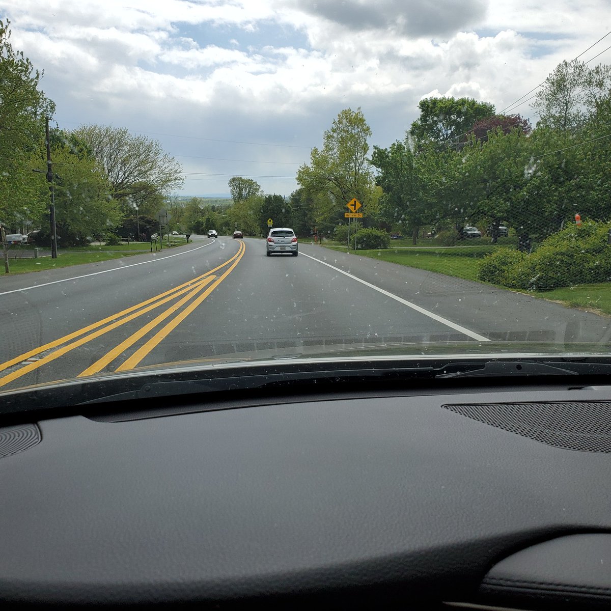 pair_d's tweet image. Snow flurries earlier in Damascus MD