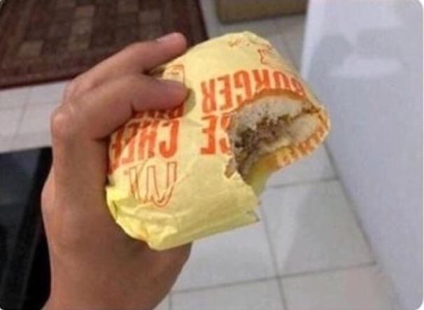 my2Emma's tweet photo. Do you eat your burger without the shell? #OrAreYouNormal https://t.co/TaMw6lZbom