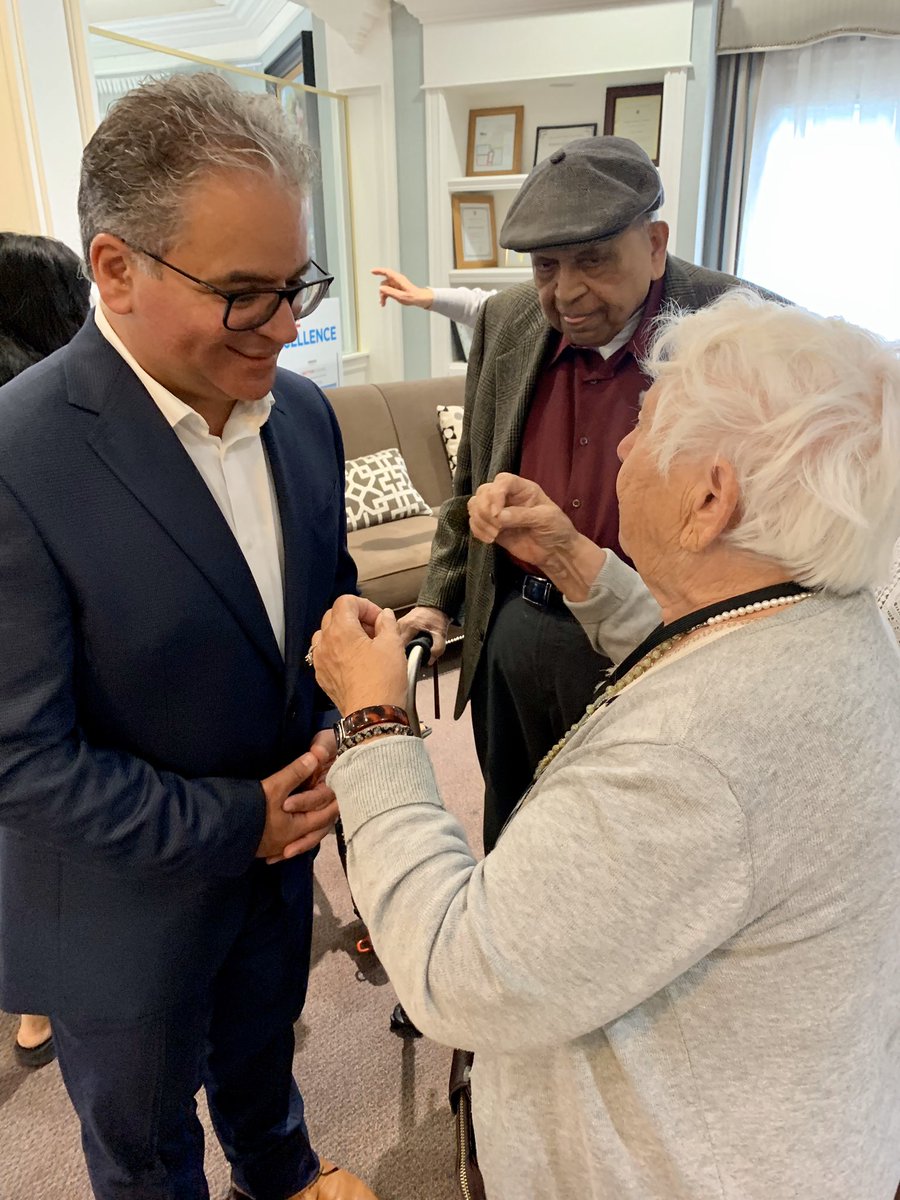 fsorbara's tweet photo. During #HPCWeek, I’d like to express my gratitude to all the hospice & palliative care facilities across the country & to @HospiceVaughan in my #vaughan-Woodbridge riding. You all play an essential role - especially commendable during this challenging #Covid_19 time. #compassion https://t.co/B3RSs250ZD