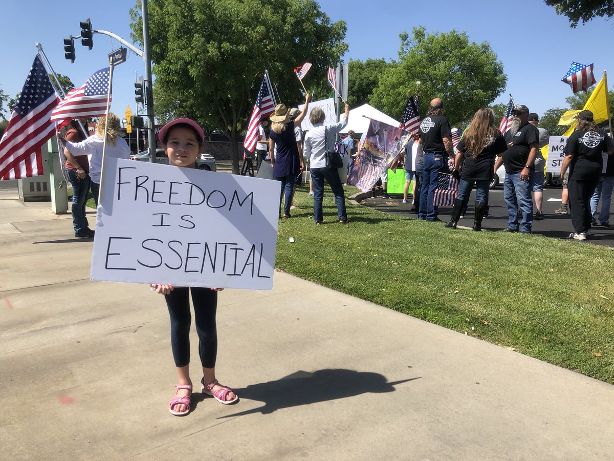 Happening now: Reopen Turlock rally on Geer Road