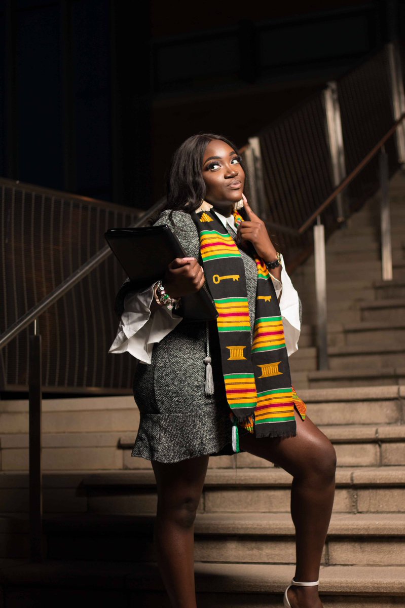 ItsLolaRae's tweet photo. Out of all the hours I took at UNT, the one thing that has stuck with me is to create seats at tables that were not created for me. 

I’m a CEO in The Making... Excuse Me While I Master It🎓

#UNTAlumna 💚
#Jeremiah29:11🙌🏾 
#TheStandard https://t.co/OpW7PQDhuY