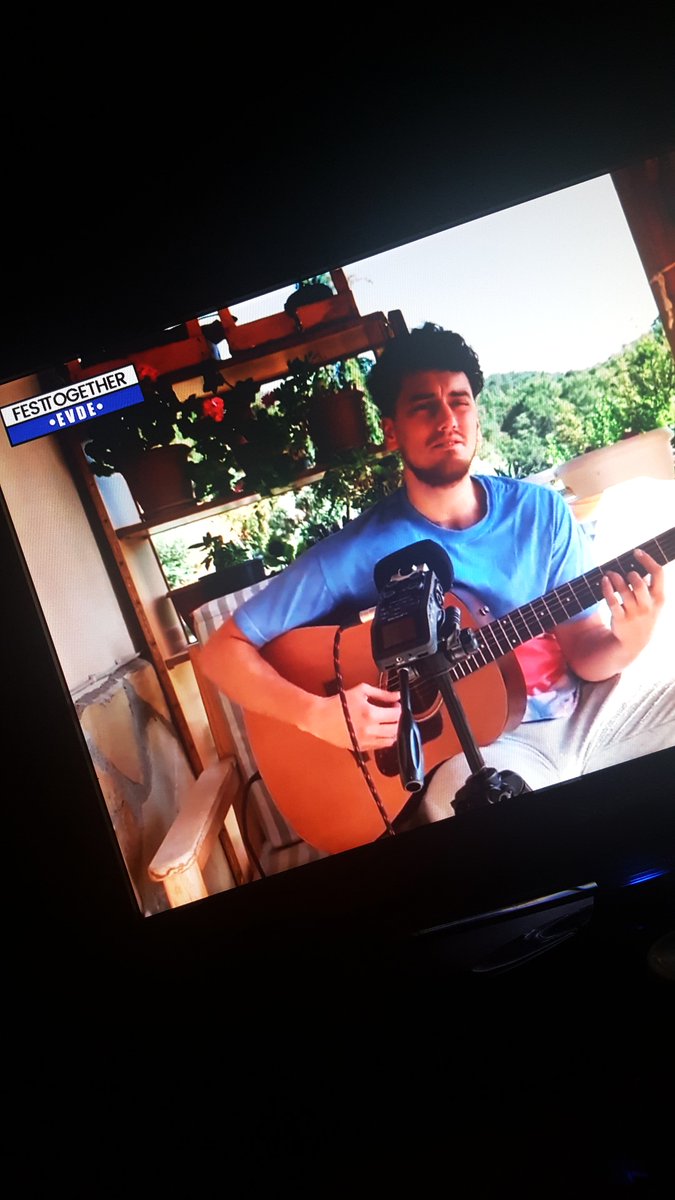 #EvdenDestekOl #festtogether #festtogetherevde <a href="/ihtiyacharitasi/">İhtiyaç Haritası / NeedsMap.coop</a> 

Iyi ki varsınız 🤗