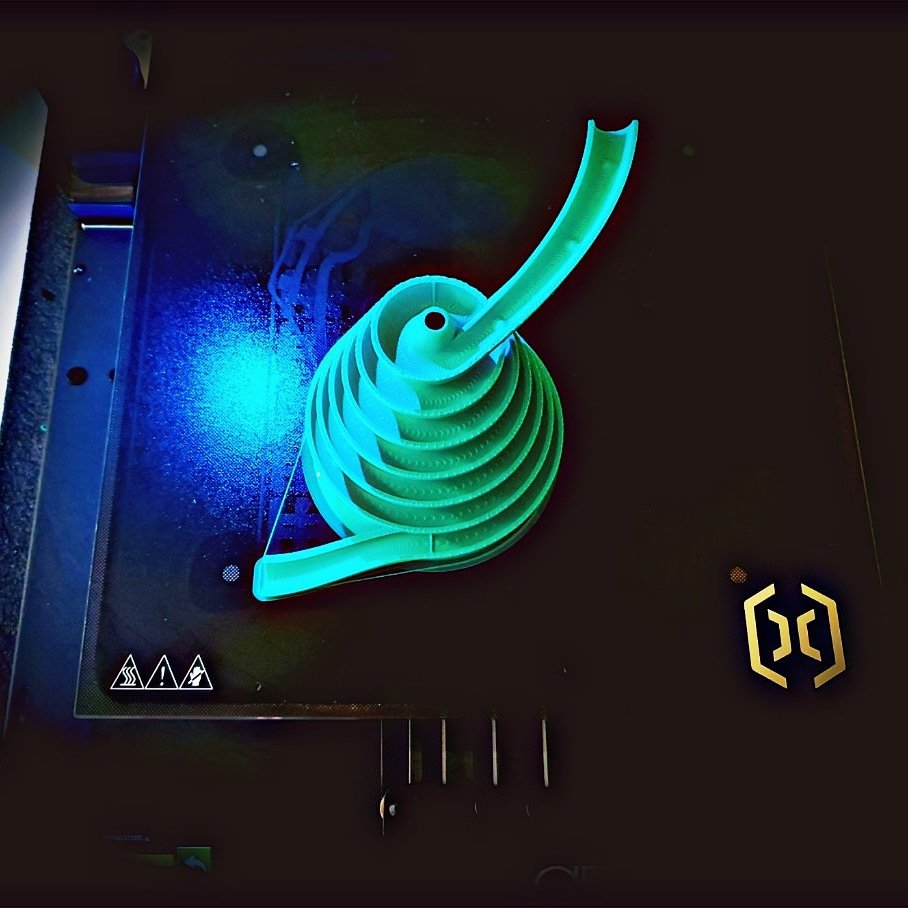 AsturMaker's tweet photo. Work in progress!�� No todo va a ser imprimir #modelos3D Vs #Covid_19 😅 Se viene algo gordo!💪 #OutOfMarbles #hypnotic #3DPrinted #Laberinto #canicas #3DPrinting #Impresión3D #3D #3DPrinter #ArtilleryX1 #PLA3D850 #Esmeralda #SmartFill #SmartMaterials #asturmaker #Gijón #Asturias https://t.co/qxpRGIivm9
