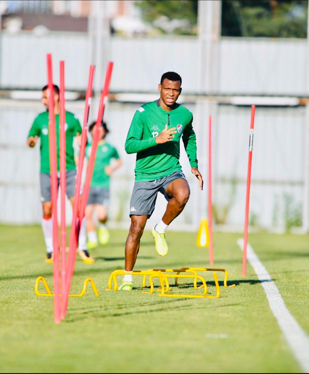 OfficialShehu's tweet photo. We are back in training, the world is gradually winning over #Covid_19. I'm delighted, work is back. I appreciate your support and motivation. Keep safe and stay alive! #Bursaspor https://t.co/ufnYMzkQiV