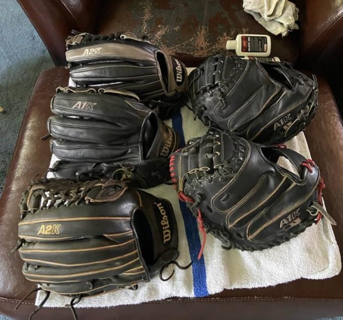 wmchas11's tweet photo. Full house... A1Ks full of A2Ks. @wilsonballglove @FFCSAthletics #wouldratherbeplaying https://t.co/GC4nxXJwjh