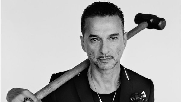 Happy birthday to Dave Gahan!
Singer, songwriter, and of course legendary frontman of   