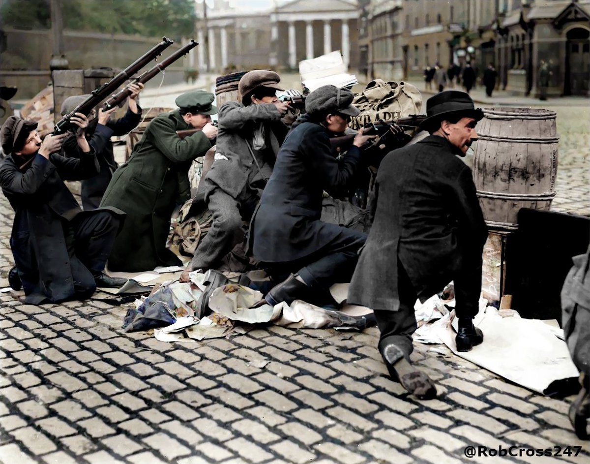 Bringing #Ireland's History to Life. 🇮🇪
My restored and colourised 1922 photo featuring anti-treaty IRA men take up positions behind a barricade on College Street next to Trinity College during the Irish Civil War in #Dublin which was photographed by Herbert Walter Doughty.
#Eire