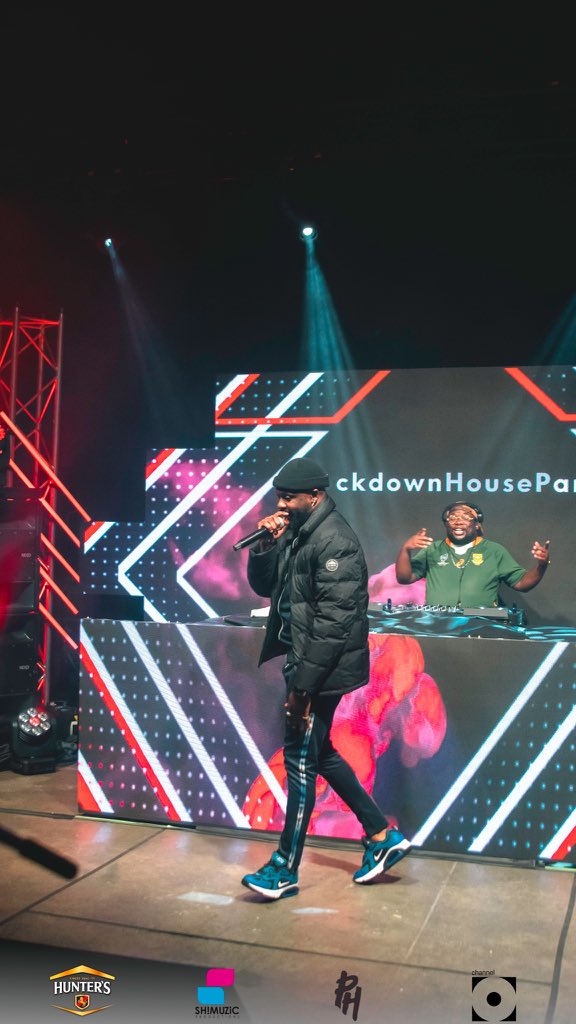 SillaThePlug's tweet photo. SA HipHop wins 🇿🇦 
@DJCapital90 
@Nadia_nakai 
@Blaklez 

#LockdownHouseParty https://t.co/brASvnMNfT