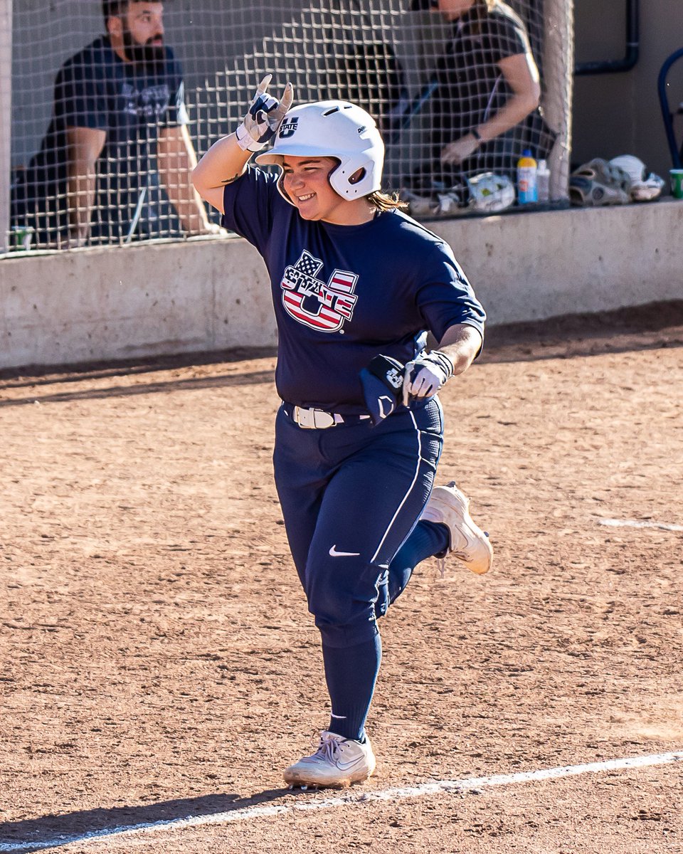 USUSoftball's tweet photo. They will get a chance to walk across the stage in August, but in the meantime weโll give them a shoutout! Congrats to these four on the huge achievement of college graduation!
#USUGrad20 | #AggiesAllTheWay https://t.co/EfU4FYKafH
