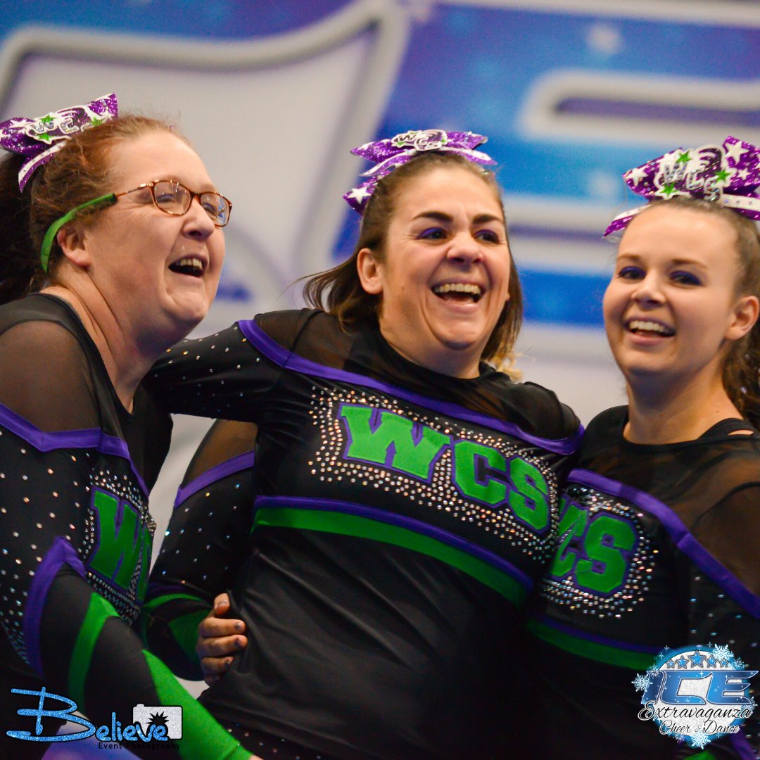 ICE_Events1's tweet photo. Today we're celebrating #TeammateTuesday with this lovely moment from Northern Frostbite 2020 @WarringtonStorm. Which teammates are you grateful for? #masterscheer #ICEonTour #UKcheer https://t.co/x6ZJbIZfRX