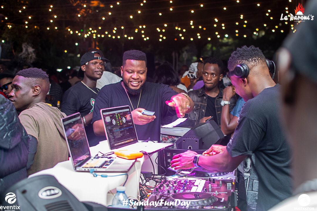 deejay_jose256's tweet photo. #SundayFunday am alwayz grtfull @bosspeter appreciating and dem love from the party people @Muchachos_Ug @Eventix_ug @LaParonisKla 
#lifeofadeejay 
#staysafe soon and very soon💪🏻 https://t.co/r70Rs7GhYF