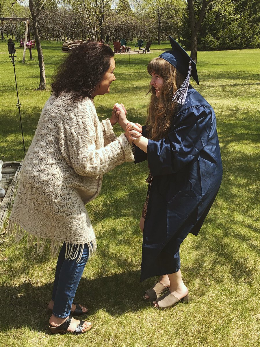 16gilbert's tweet photo. So thankful to have my momma by my side. I wish my dad was here to celebrate, but I know heβs watching over us π
#StoutGrad2020 https://t.co/QVikc9xDie
