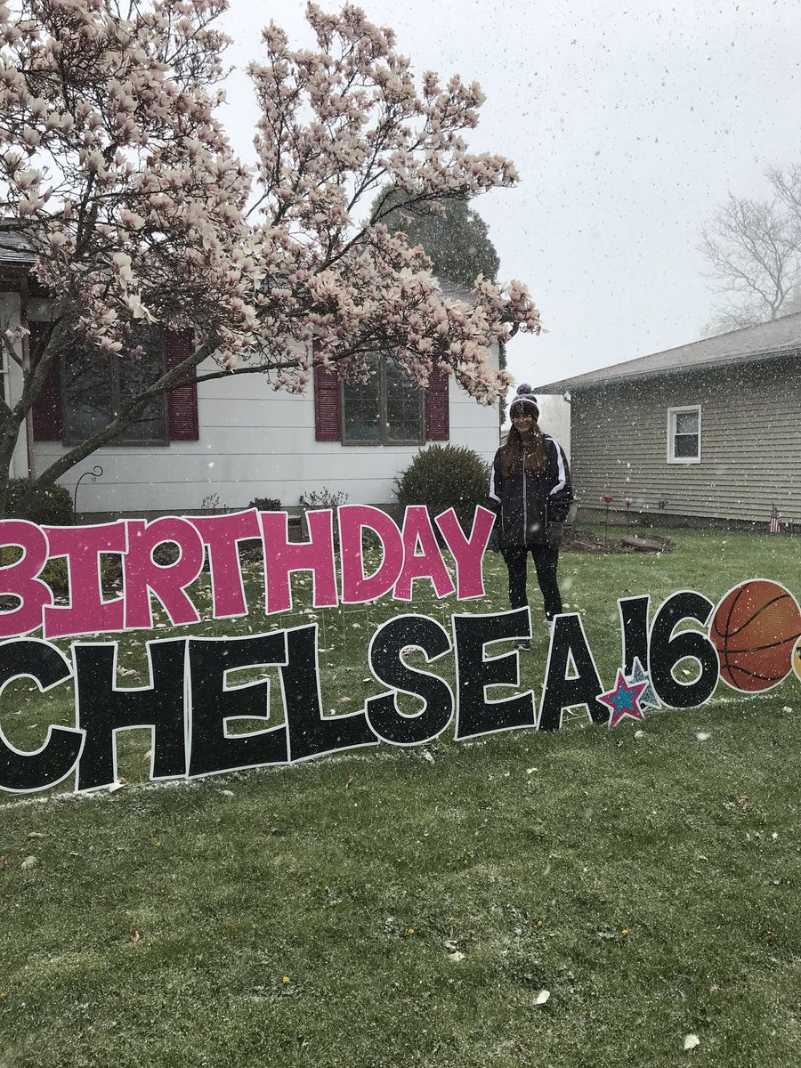 laura_pum's tweet photo. Happy snowy, quarantine 16th birthday, Chelsea!!! https://t.co/x5BPbmEulK