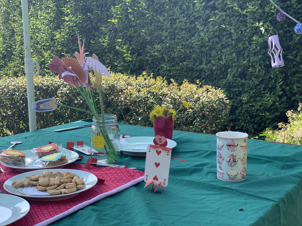 2times_mum's tweet photo. I may be impartial but do I have the best kids ever! For days they secretly prepared an #AliceInWonderland #MadTeaParty for #MothersDay! How amazing!! And I got a 6 month tea subscription. Every month I’ll receive 4 different herbal/fruit tea blends. #whatasurprise #howcreative https://t.co/fsdDRWrPmp