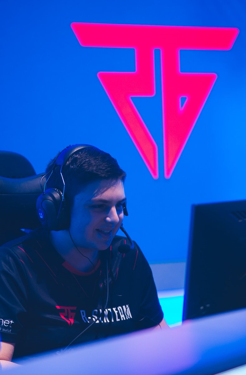 R6Tgg's tweet photo. Wierzymy w Was! @Matislawlol @Raxxo_LoL @ShlatanLoL https://t.co/BpKfIC904n