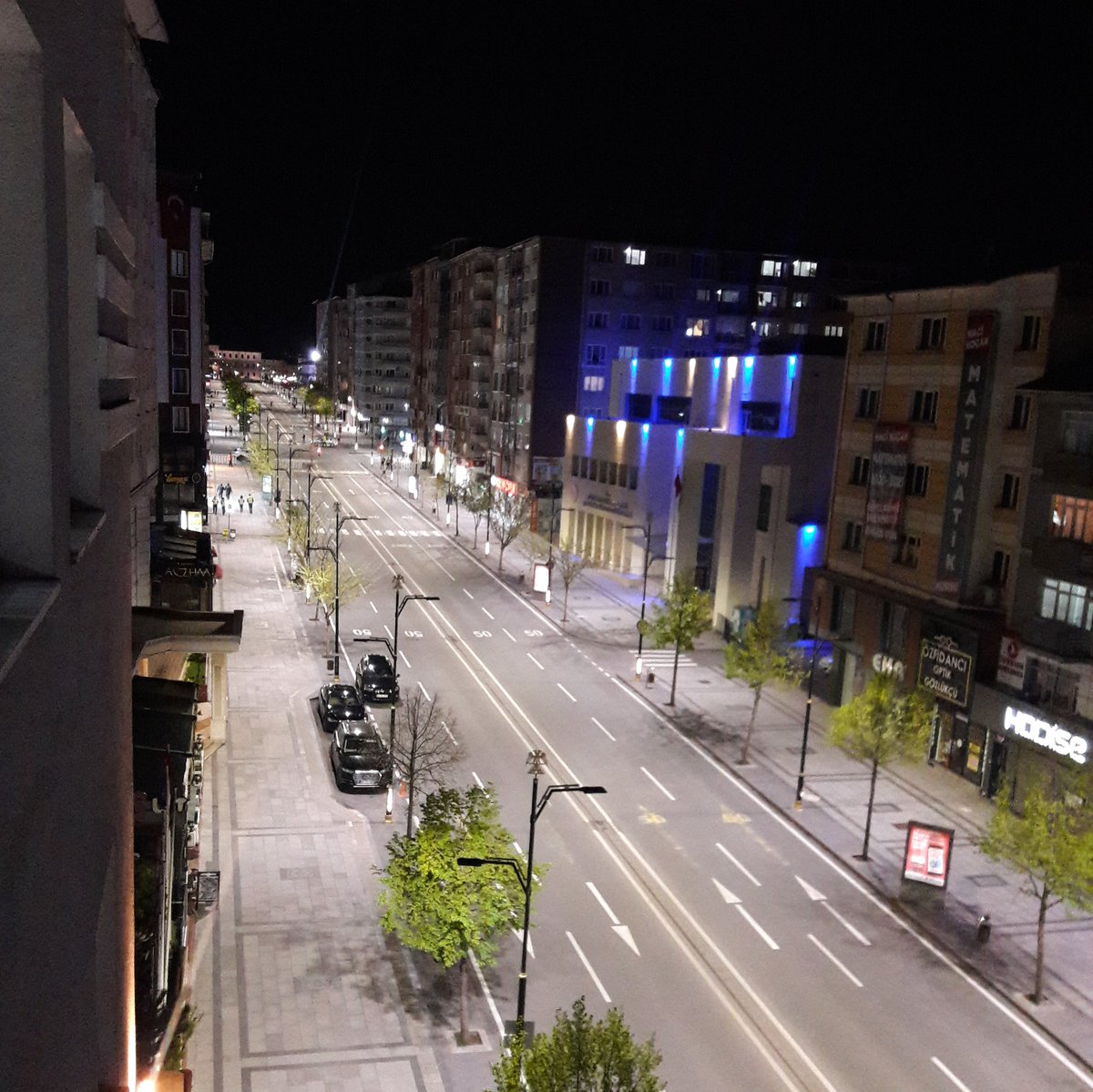 saat 21:30 istasyon.caddesi