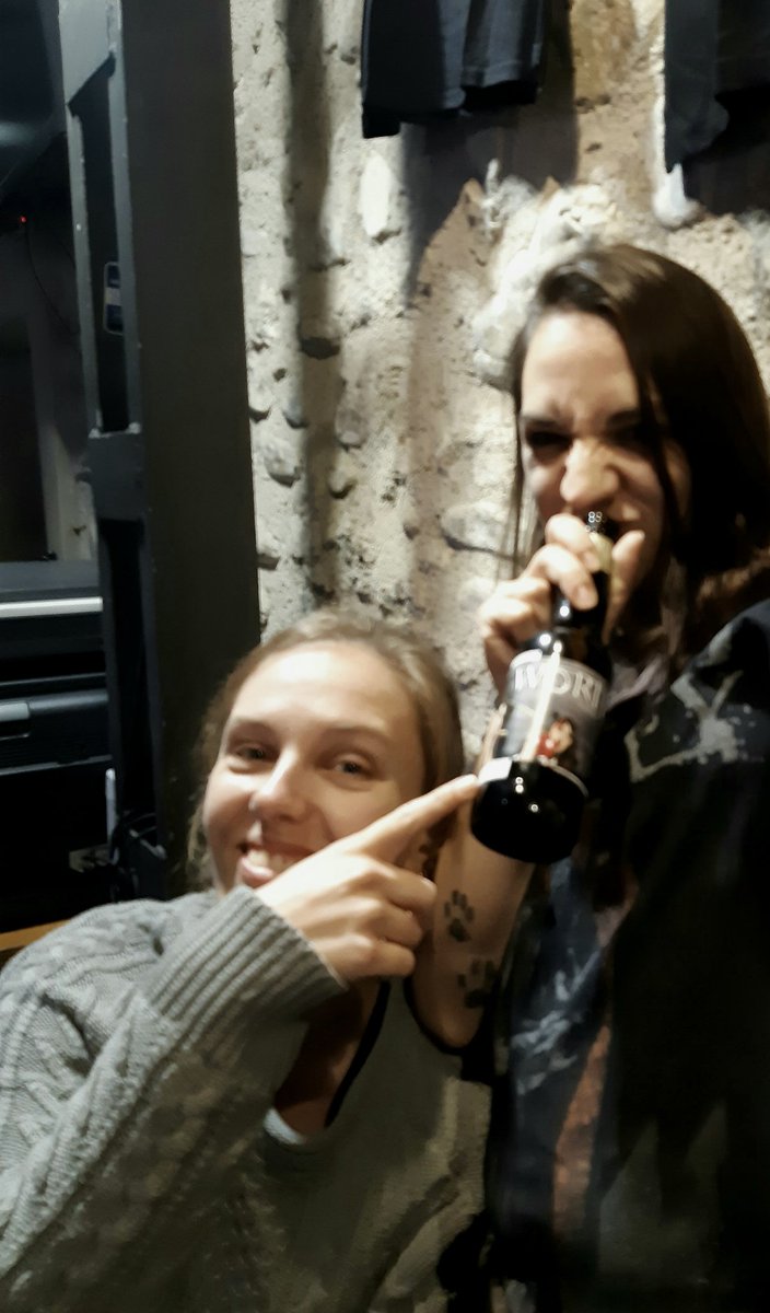 worth_band's tweet photo. ♥️Recuerdos♥️.. ganas de bolos, de compartir experiencias, buena música y cervecitas #worth 🍻😄
🤘¡Ganas de volver!🤘
💪Seguimos en la composición de nuestro segundo disco 🎶💿 desde la distancia, con ilusión 😍
•
#worthmetalband #music #beer #metal #WORTHinprogress
#NewAlbum https://t.co/yXfUOBNM3H