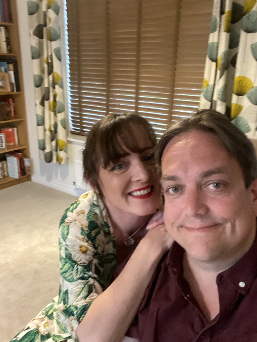 sequinaddict's tweet image. #lockdownquiz ready @wolvesbradders