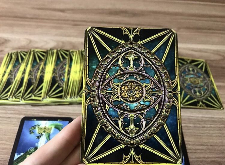 illuminati tarot
Boyut 10*7
Fiyat: 100 #tarot #oracle