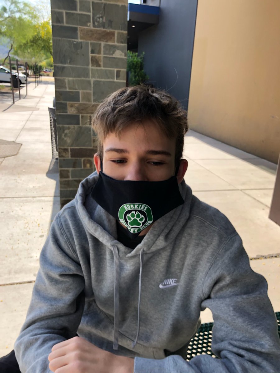 dawgsonice's tweet photo. Club masks! #GoDawgsGo #JS33 https://t.co/R3IuAK6lhU