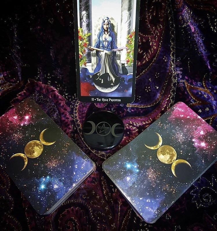 witches tarot
Boyut 10*7
Fiyat: 120 tl