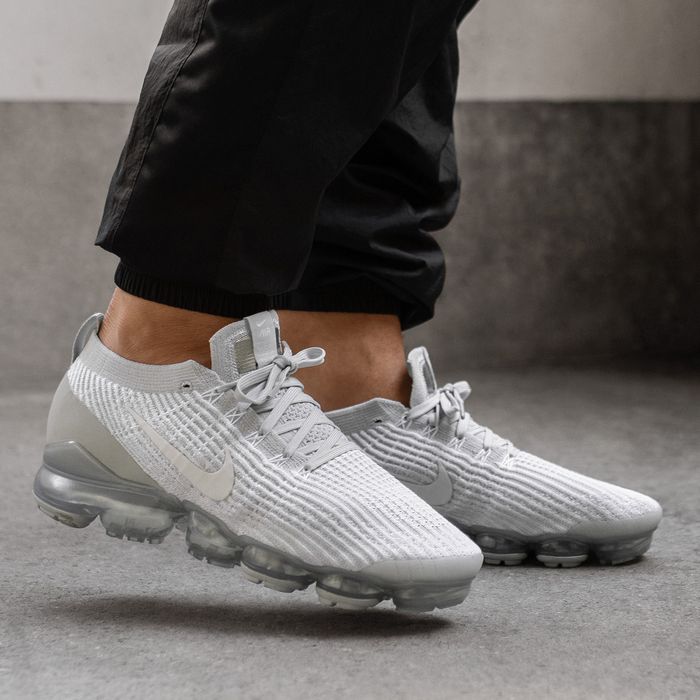 vapormax flyknit platinum white
