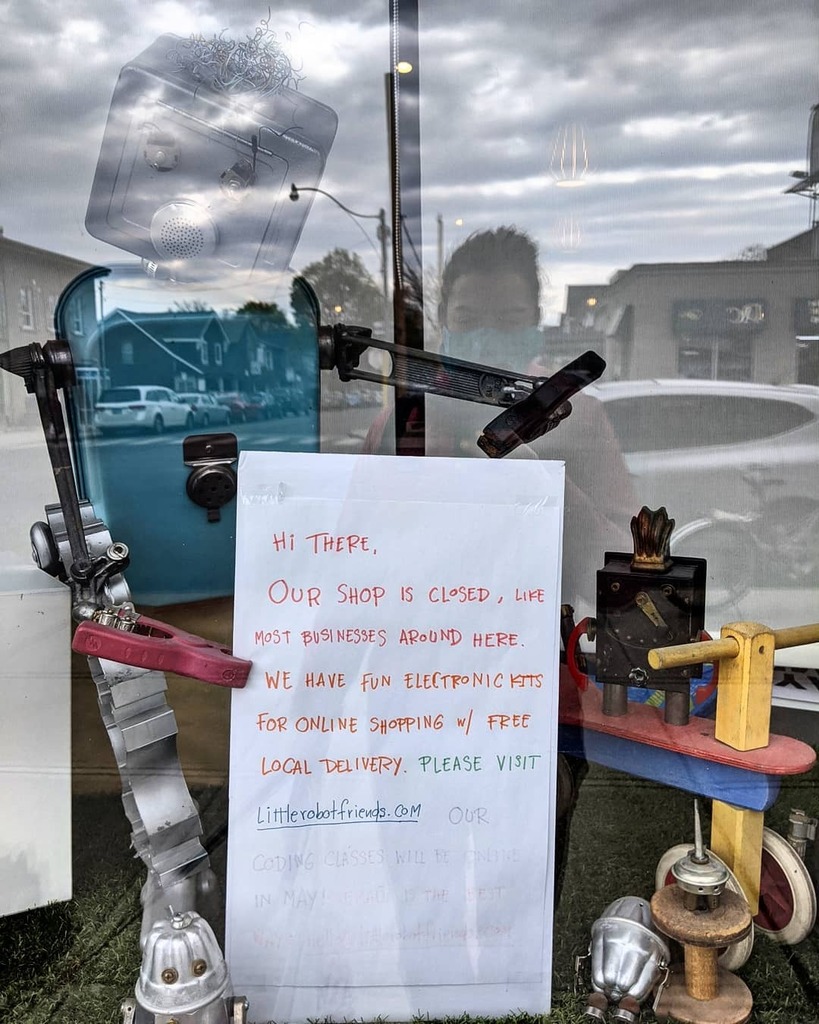 These robot should take over the world

<a href="/duetocovid19/">"Due to COVID-19..."</a> instagr.am/p/B_-mZnMJTcG/