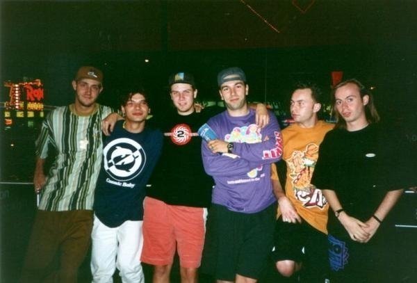 Hardfloor303's tweet photo. 😭Very sad news. Rest in peace Pascal Feos. Lots of memories since 1991 with Eye Q, Harthouse and Cocoon…..
Condolences to the family and all friends 💔 https://t.co/slGeB1CUzF