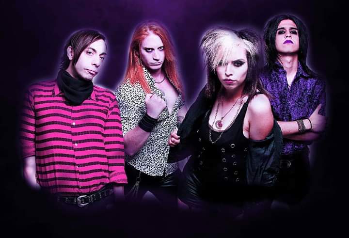 Ravenousleaze's tweet photo. ¡RAVE-NEWS!
Estamos trabajando nuevo material de manera 100% independiente desde nuestros hogares.
La cuarentena no detiene la producción de la banda asi que mantengansé enchufados para más novedades.🤘📰 https://t.co/35LlWil3OX