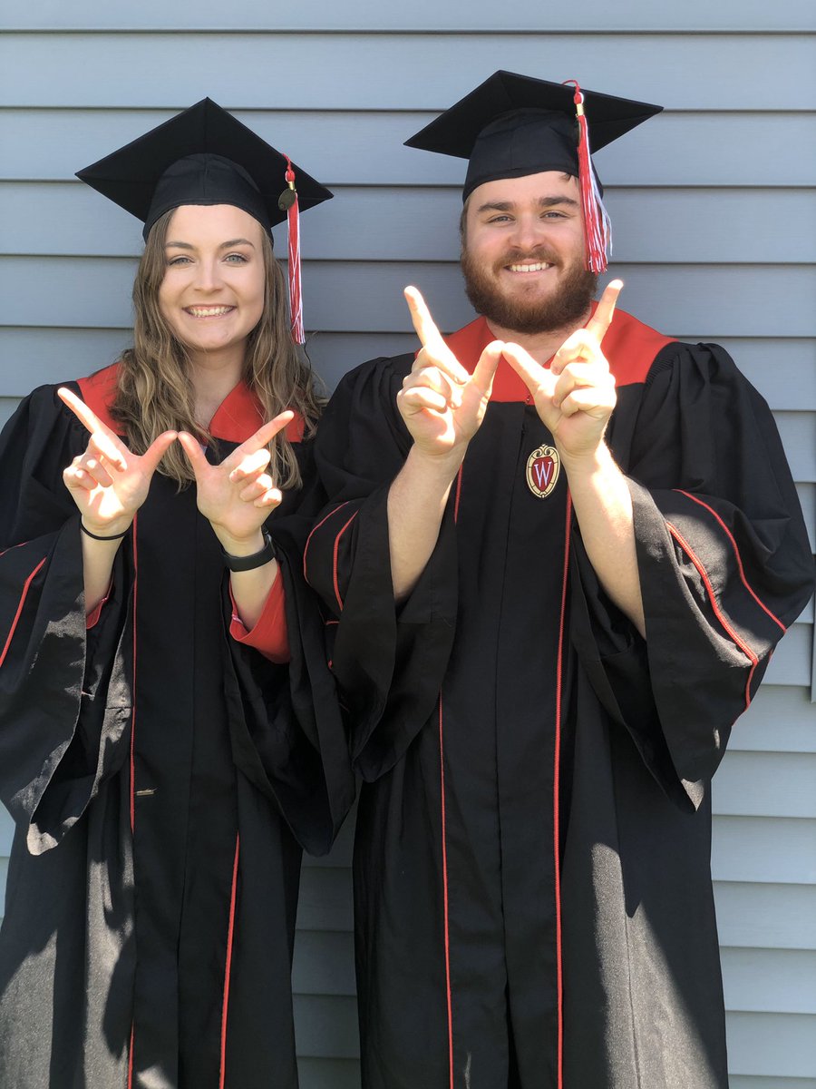 wadeholdridge's tweet photo. #proud#virtualgraduation#onwisconsin#jumparound https://t.co/zvXQRdKiCn