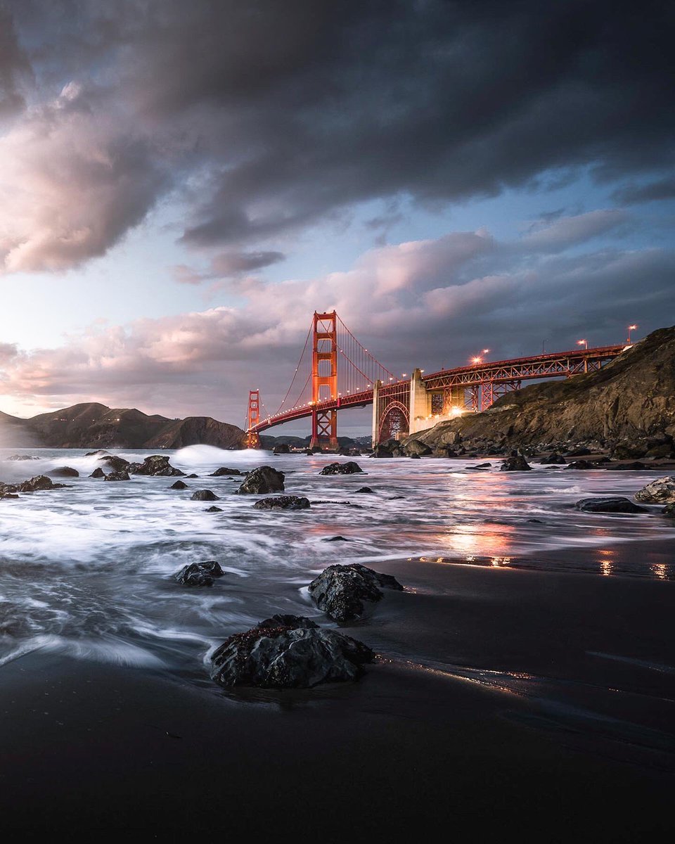 _alexqian's tweet photo. I don’t even live in San Francisco yet here are all of these photos I’ve taken of the GGB for you to enjoy 🙃 https://t.co/x3OYdWUFbe