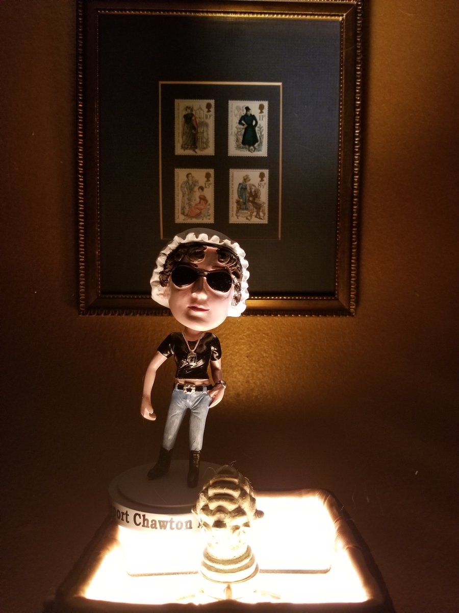 north_chawton's tweet photo. #CelebrityJane working on the backdrop & lighting design for her @ChawtonHouse #benefitconcert; donate $250 (or more) & you'll rcve yr own #JaneAusten bobblehead (while supplies last) #JaneRocks #SupportChawtonHouse #candlelight #Candle #candles #concert
https://t.co/iVmeBOhJDP https://t.co/YaTbzjqgnm