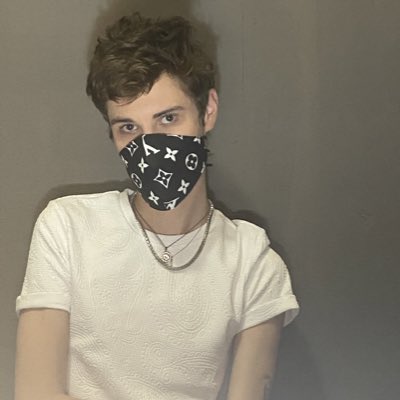 #NewProfilePic https://t.co/IxRmfBYbqw<a href="/tag/newprofilepic"class="tags">#NewProfilePic</a>