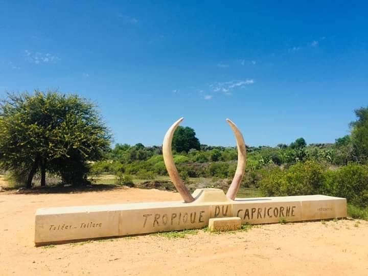 Suite aux différentes demandes, voici le thread sur la RN7 de Madagascar en mode Roadtrip à la cool  Je fais un travail de mémoire du coup n'hésitez pas à corriger ou à compléter si jme suis trompé.