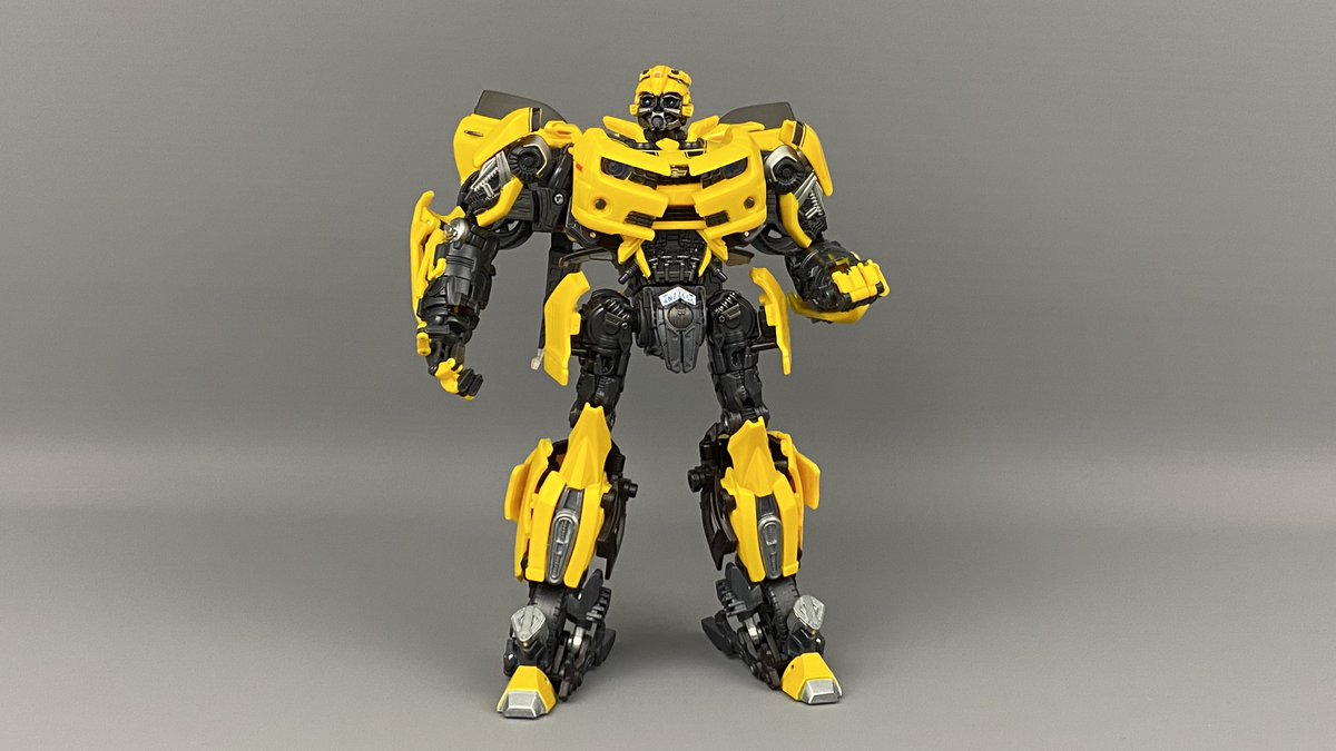 cophonz's tweet photo. It's up! Watch my #howto #transformation #youtubevideo of #transformersmovie #MPM03 #Bumblebee From #takaratomy using my new studio setup!

The video: https://t.co/GCeZRGi5f5

and some pics: Enjoy! https://t.co/t2vC059Stw