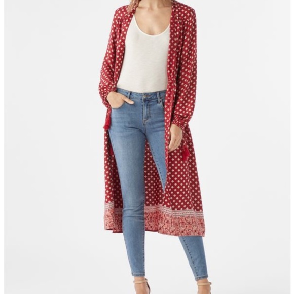 kathbrownart's tweet photo. So good I had to share! Check out all the items I'm loving on @Poshmarkapp #poshmark #fashion #style #shopmycloset #katespade #veramoda #justfab: https://t.co/O0xNI2MsWO https://t.co/EtdJPOGAkw