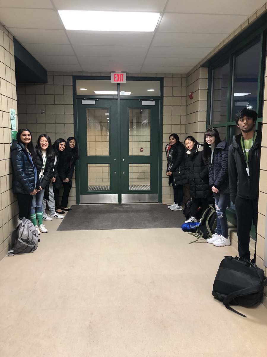 U is for UMatter week. Being clapped into school by these smiling faces was such a wonderful way to start my day. Our students have such big hearts 💚 #novitogether