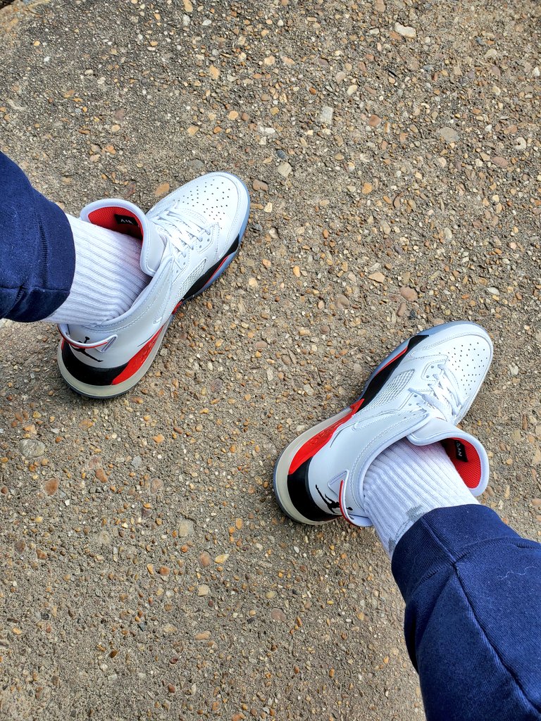 SimonettiSource's tweet photo. Going for a light jog. #Mars270 https://t.co/WrU0thX3MA